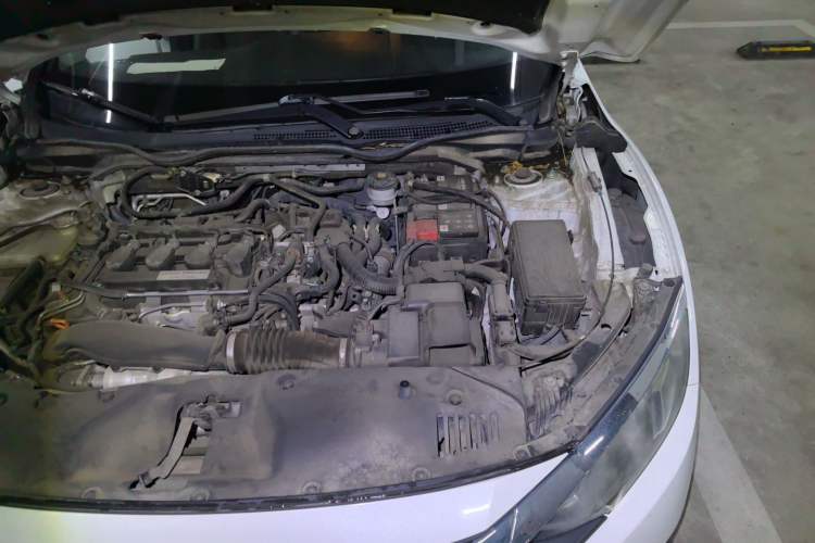 Used Honda Civic 2016 220TURBO CVT Luxury Edition Engine Bay Left