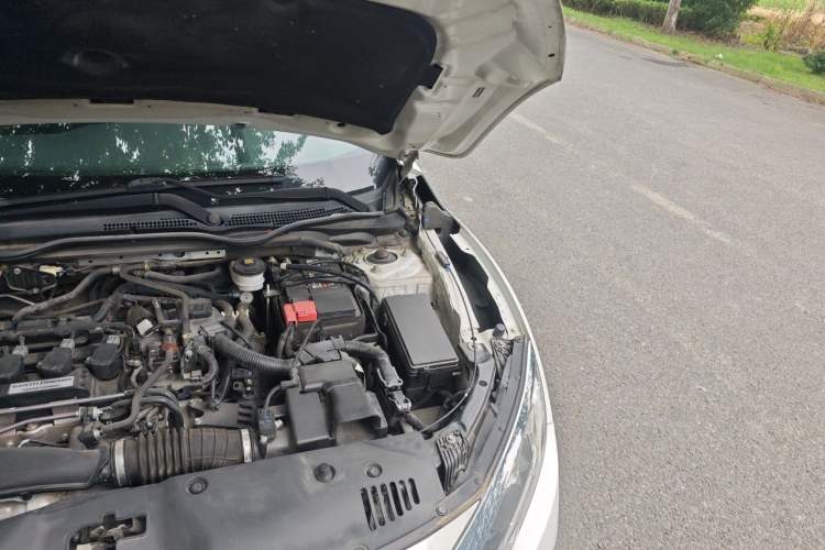 Used Honda Civic 2016 220TURBO CVT Luxury Edition Engine Bay Left