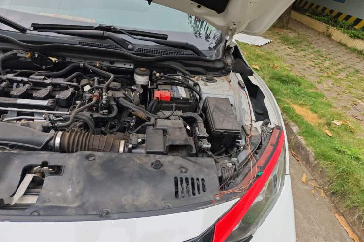 Used Honda Civic 2016 220TURBO CVT Luxury Edition Engine Bay Left