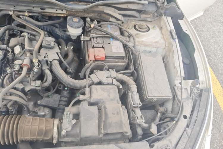 Used Honda Civic 2016 220TURBO CVT Luxury Edition Engine Bay Left