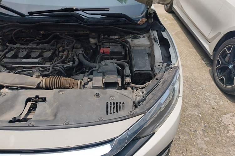 Used Honda Civic 2016 220TURBO CVT Prestige Edition Engine Bay Left