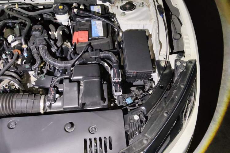 Used Honda Civic 2016 220TURBO CVT Luxury Edition Engine Bay Left