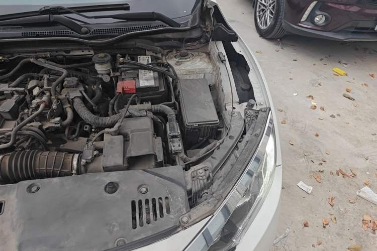 Used Honda Civic 2016 220TURBO CVT Luxury Edition Engine Bay Left