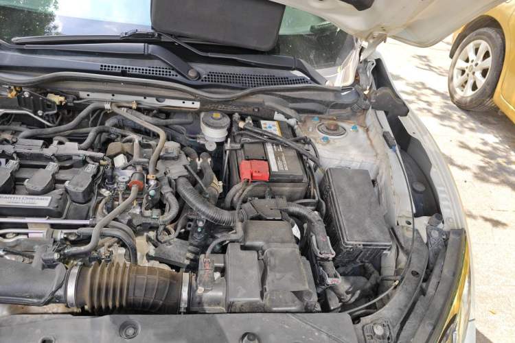 Used Honda Civic 2016 220TURBO CVT Luxury Edition Engine Bay Left