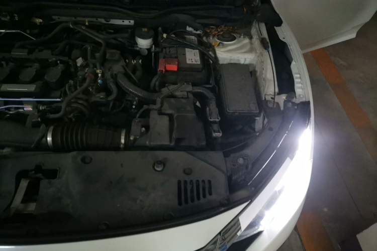 Used Honda Civic 2016 220TURBO CVT Luxury Edition Engine Bay Left
