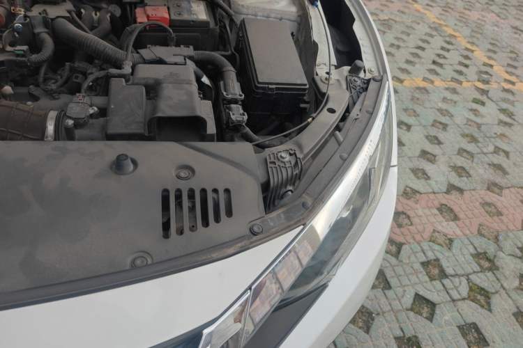 Used Honda Civic 2016 220TURBO Manual Luxury Edition Engine Bay Left