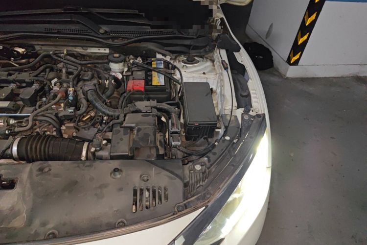 Used Honda Civic 2016 220TURBO CVT Luxury Edition Engine Bay Left