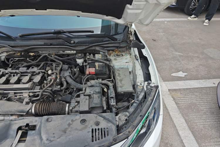 Used Honda Civic 2016 220TURBO CVT Luxury Edition Engine Bay Left