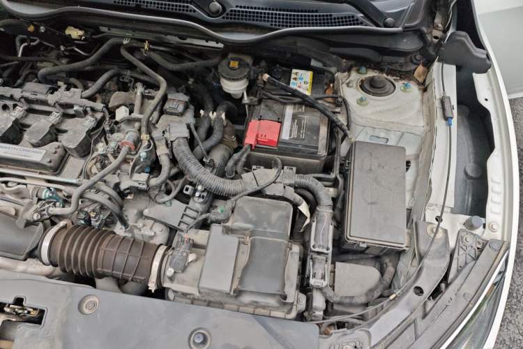 Used Honda Civic 2016 220TURBO CVT Luxury Edition Engine Bay Left