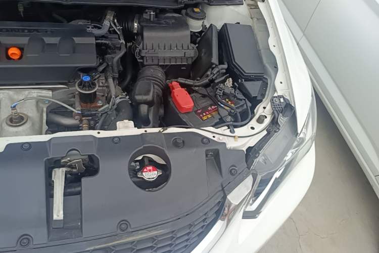 Used Honda Civic 2016 1.8L Automatic Comfort Version Engine Bay Left