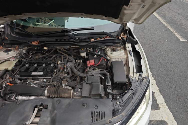 Used Honda Civic 2016 220TURBO CVT Prestige Edition Engine Bay Left