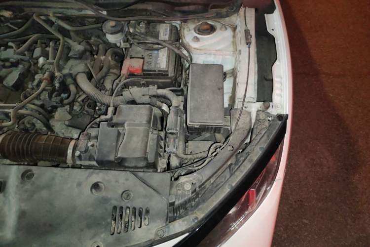 Used Honda Civic 2016 220TURBO CVT Luxury Edition Engine Bay Left