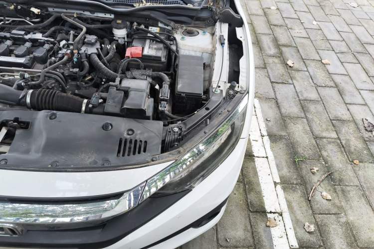 Used Honda Civic 2016 220TURBO CVT Prestige Edition Engine Bay Left
