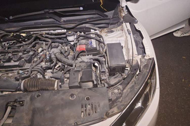 Used Honda Civic 2016 220TURBO CVT Luxury Edition Engine Bay Left