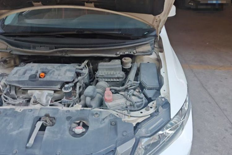 Used Honda Civic 2016 1.8L Automatic Comfort Version Engine Bay Left