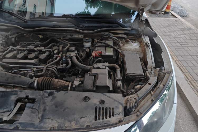 Used Honda Civic 2016 220TURBO CVT Luxury Edition Engine Bay Left