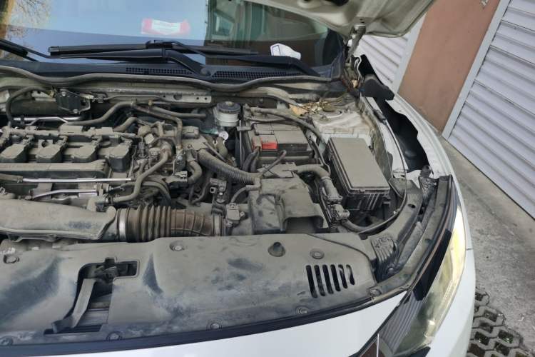 Used Honda Civic 2016 220TURBO CVT Luxury Edition Engine Bay Left