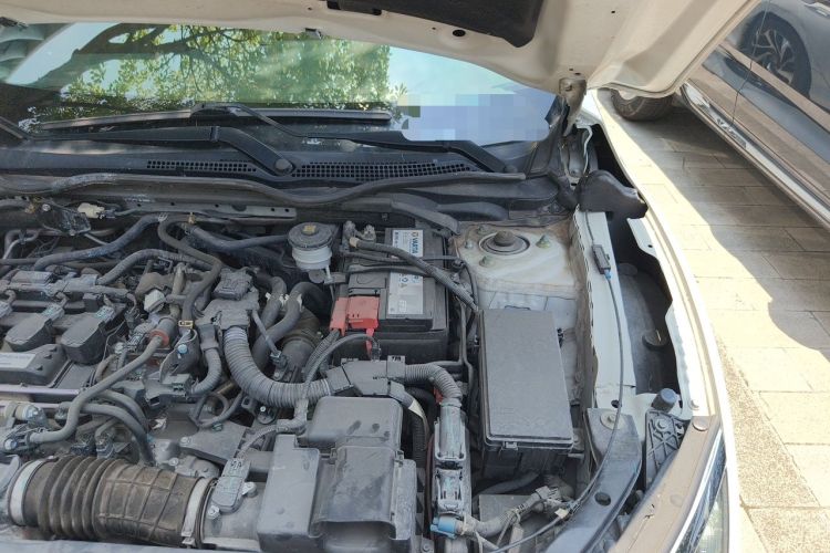 Used Honda Civic 2016 220TURBO CVT Luxury Edition Engine Bay Left