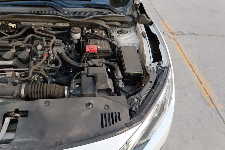 Used Honda Civic 2016 220TURBO CVT Luxury Edition Engine Bay Left