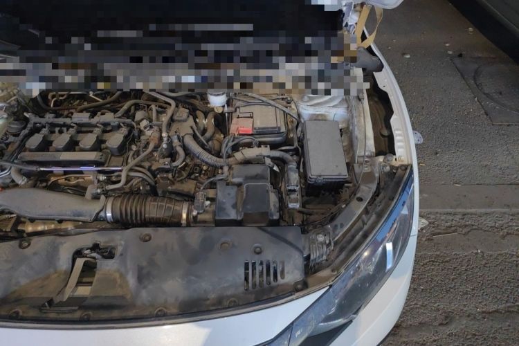 Used Honda Civic 2016 220TURBO CVT Luxury Edition Engine Bay Left