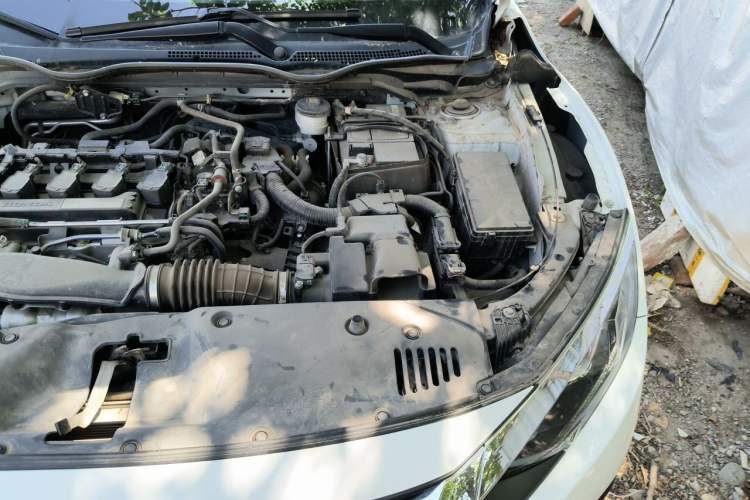Used Honda Civic 2016 220TURBO CVT Luxury Edition Engine Bay Left