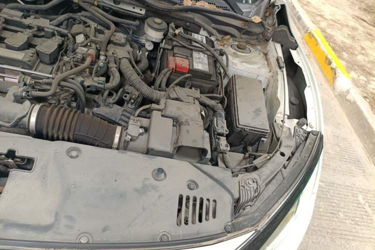 Used Honda Civic 2016 220TURBO Manual Luxury Edition Engine Bay Left