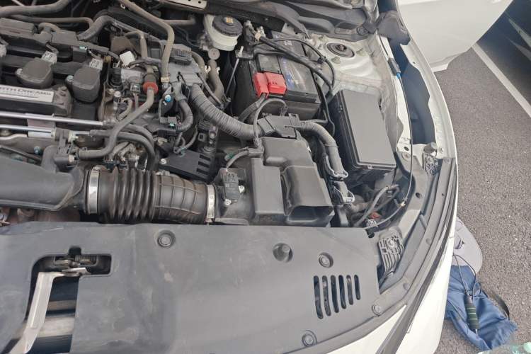 Used Honda Civic 2016 220TURBO CVT Luxury Edition Engine Bay Left