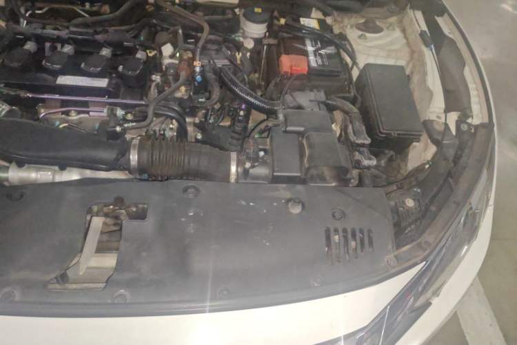 Used Honda Civic 2016 220TURBO CVT Luxury Edition Engine Bay Left