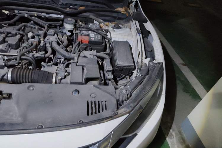 Used Honda Civic 2016 220TURBO CVT Luxury Edition Engine Bay Left