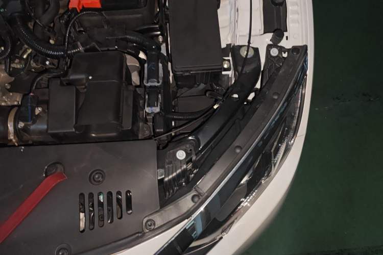 Used Honda Civic 2016 220TURBO CVT Luxury Edition Engine Bay Left