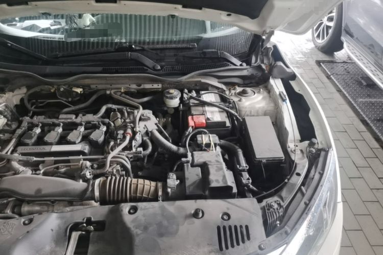 Used Honda Civic 2016 220TURBO CVT Luxury Edition Engine Bay Left