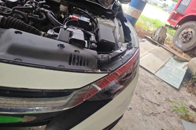 Used Honda Civic 2016 220TURBO CVT Prestige Edition Engine Bay Left