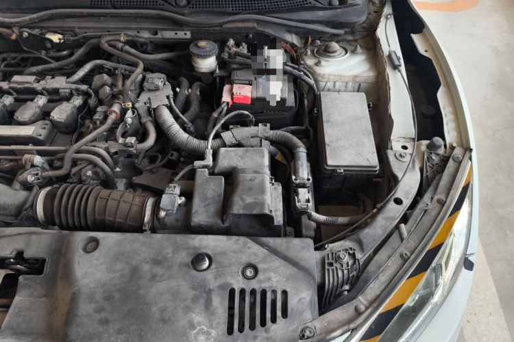 Used Honda Civic 2016 220TURBO CVT Luxury Edition Engine Bay Left