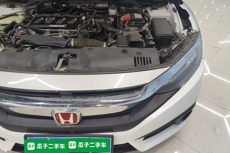Used Honda Civic 2016 220TURBO CVT Prestige Edition Engine Bay Left