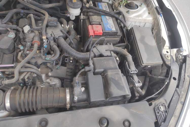 Used Honda Civic 2016 220TURBO CVT Luxury Edition Engine Bay Left