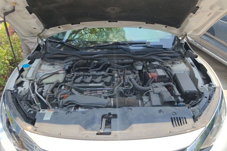 Used Honda Civic 2016 220TURBO CVT Luxury Edition Engine Bay