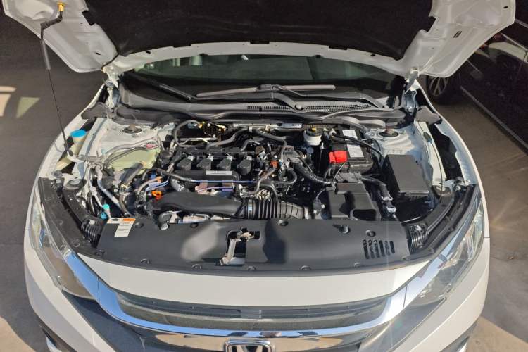 Used Honda Civic 2016 220TURBO CVT Luxury Edition Engine Bay