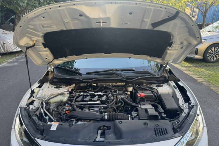 Used Honda Civic 2016 220TURBO CVT Luxury Edition Engine Bay