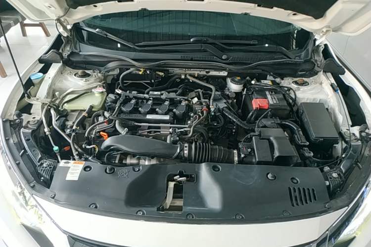Used Honda Civic 2016 220TURBO CVT Luxury Edition Engine Bay