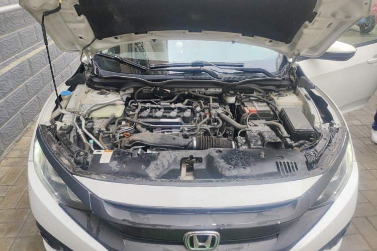 Used Honda Civic 2016 220TURBO Manual Luxury Edition Engine Bay