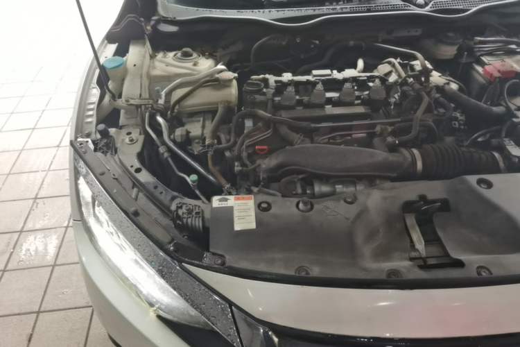 Used Honda Civic 2016 220TURBO CVT Prestige Edition Engine Bay Right