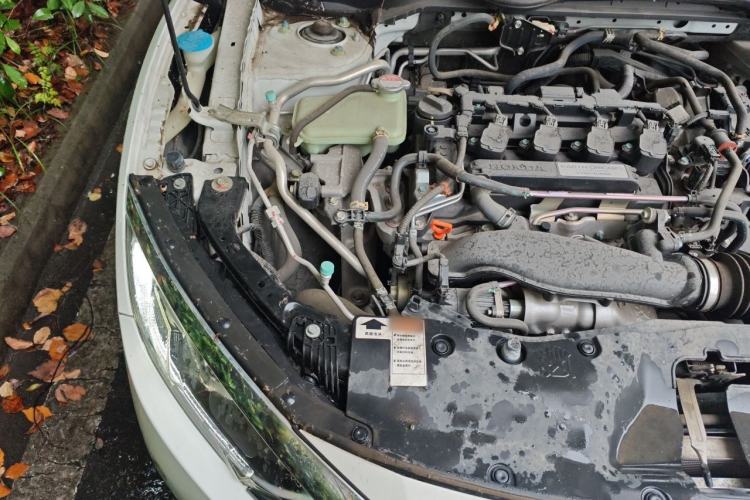 Used Honda Civic 2016 220TURBO CVT Luxury Edition Engine Bay Right