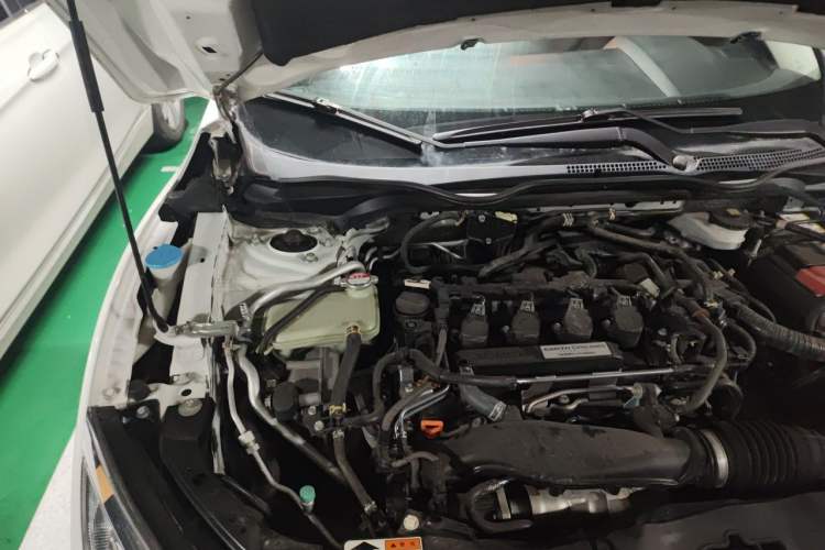 Used Honda Civic 2016 220TURBO CVT Luxury Edition Engine Bay Right