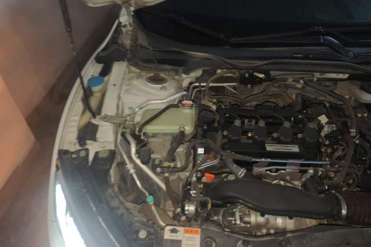 Used Honda Civic 2016 220TURBO CVT Prestige Edition Engine Bay Right