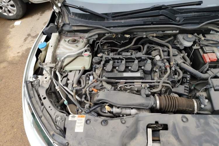 Used Honda Civic 2016 220TURBO CVT Luxury Edition Engine Bay Right