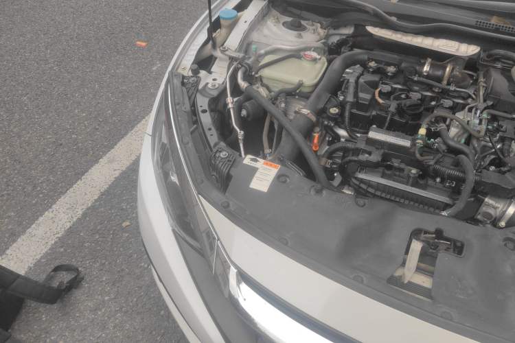 Used Honda Civic 2016 180TURBO CVT Comfort Version Engine Bay Right