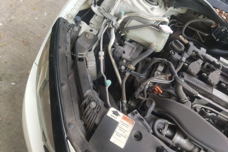 Used Honda Civic 2016 220TURBO CVT Luxury Edition Engine Bay Right