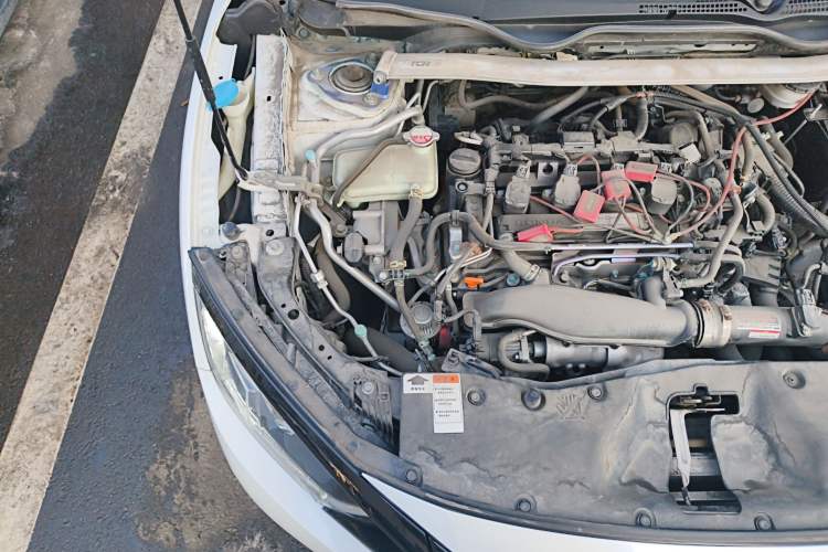 Used Honda Civic 2016 220TURBO Manual Luxury Edition Engine Bay Right