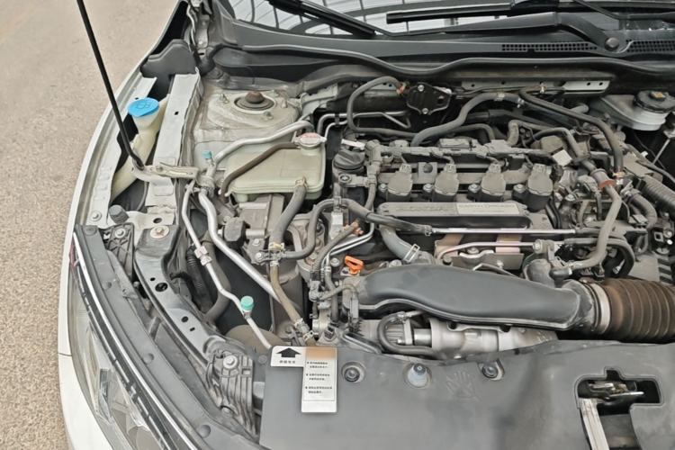 Used Honda Civic 2016 220TURBO Manual Luxury Edition Engine Bay Right