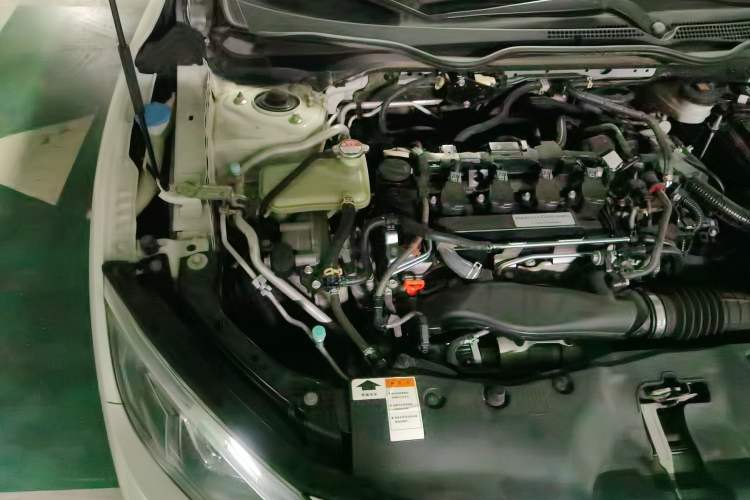 Used Honda Civic 2016 220TURBO CVT Luxury Edition Engine Bay Right